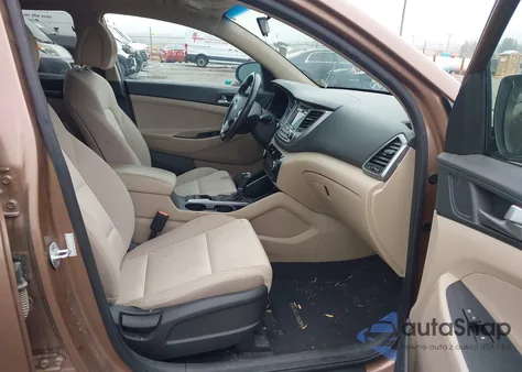 2017 Hyundai Tucson Sport z USA, uszkodzony, nr VIN KM8J3CA27HU393606